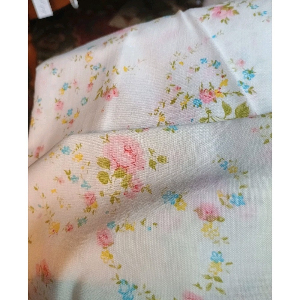 VTG Cannon Monticello Bed Sheet Full Flat Sheet Blue Roses Floral 81 X 104‎ IN